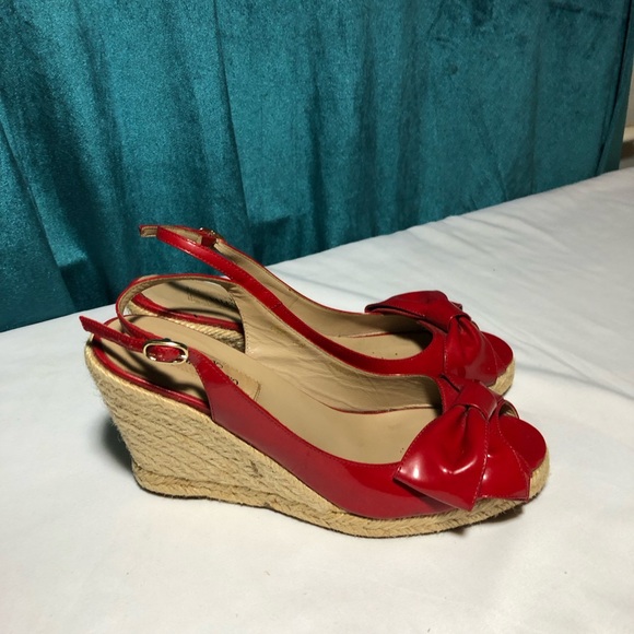 Valentino Garavani Italy red patent leather bow wedge espadrille sandals 38 - Picture 4 of 14